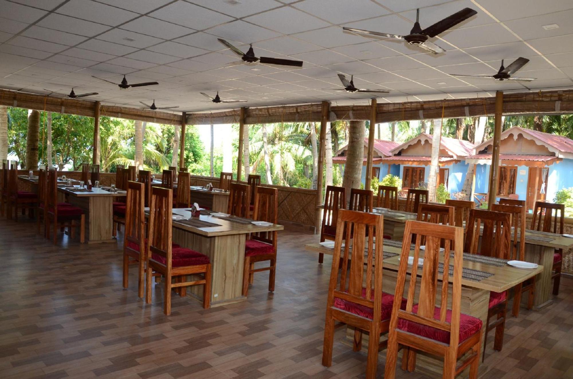 Coconhuts Beach Resort Lakshmanpur Bagian luar foto